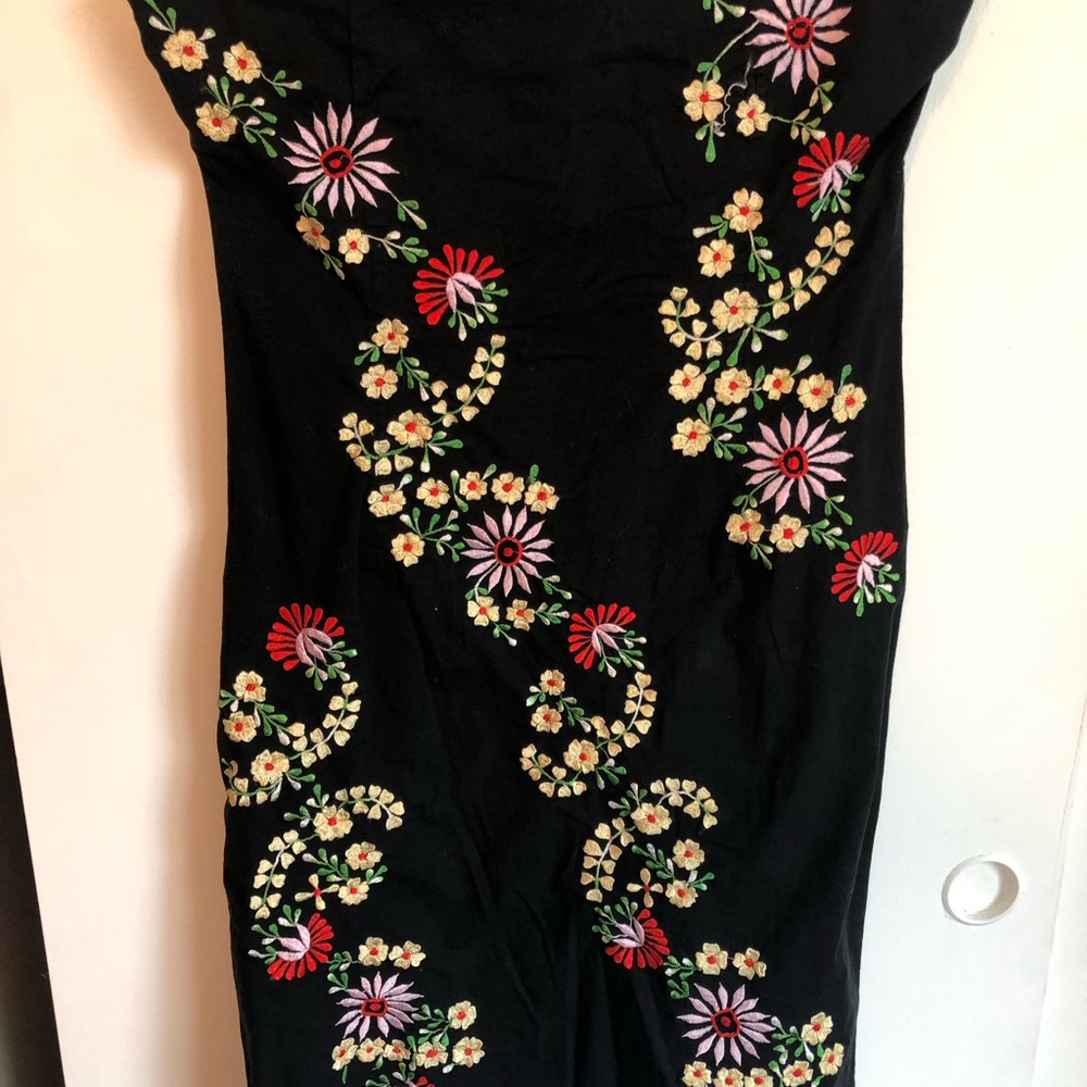 Floral Embroidered Strapless Black Dress